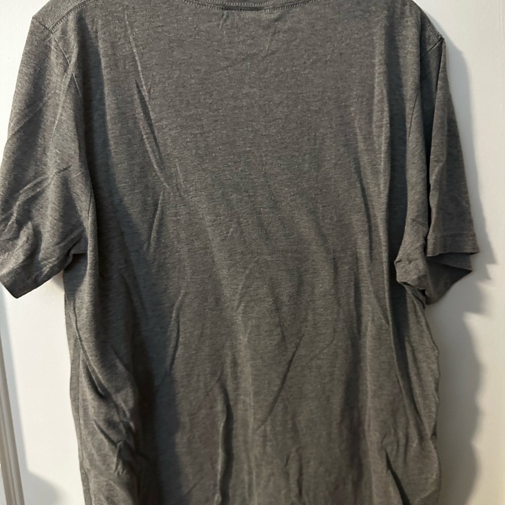 Atx Mafia Charcoal V-Neck Tee with Logo Tag - Picture 4 of 4